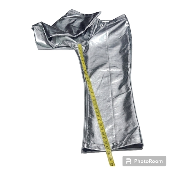 7 For All Mankind Silver Metallic Faux Leather Pants - Picture 8 of 13